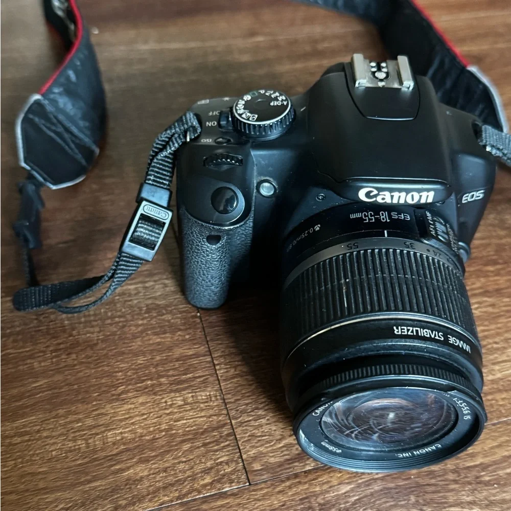 Canon EOS Rebel T3i DSLR Camera Bundle w/ 18–55mm Lens + Canon Bag